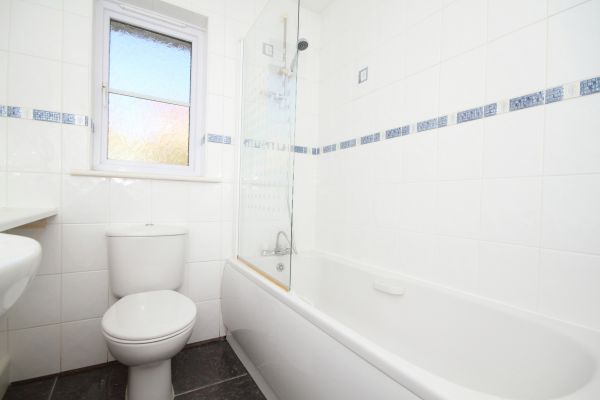 Shower Window Replacement in Palm City